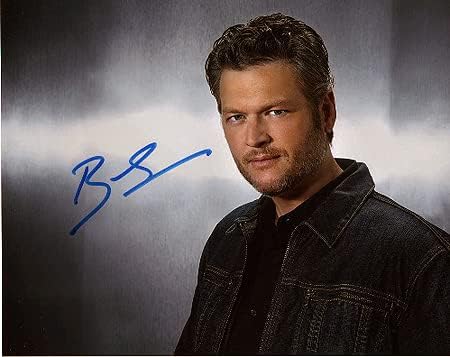BLAKE SHELTON 8x10 Photo Signed In-Person - BigGreenBear.com Photo 95.00 USD Big Green Bear