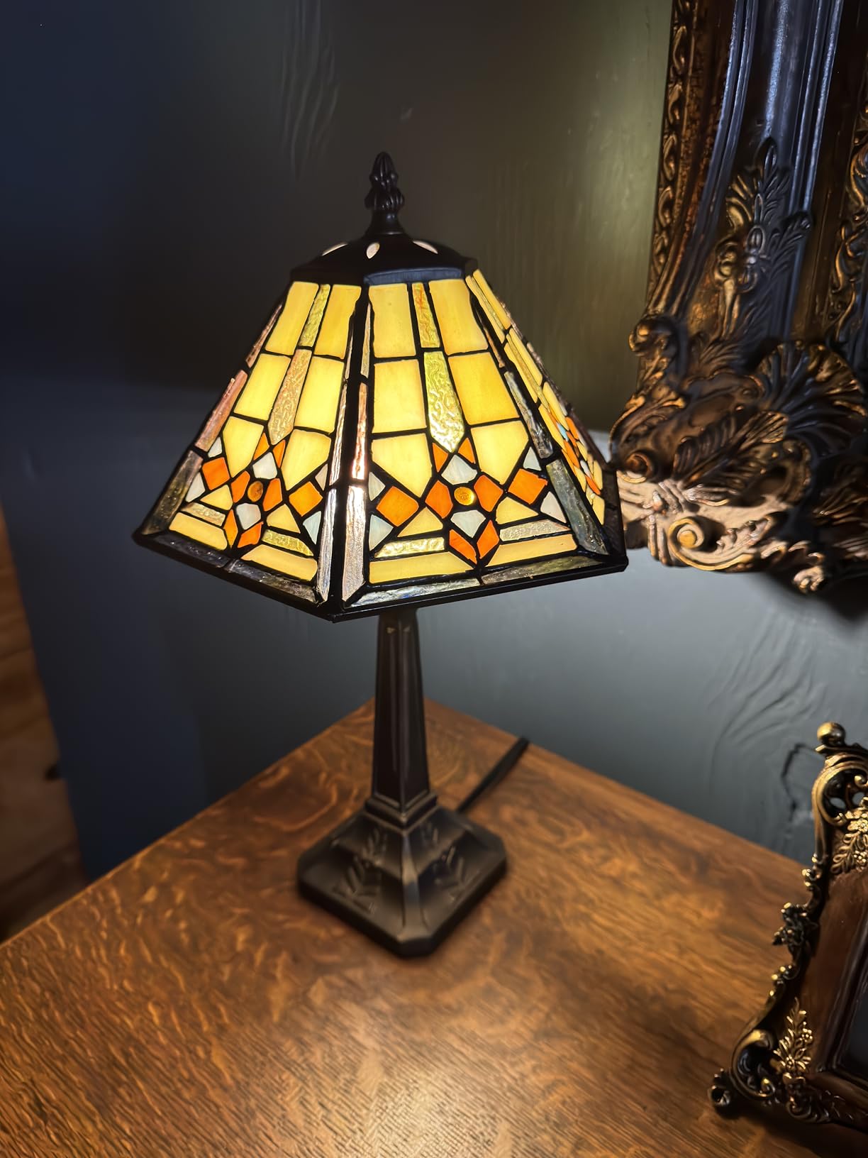 Vintage Handmade Stained Glass Tiffany Table Lamp 16" High - BigGreenBear.com Lighting 149.99 USD Big Green Bear