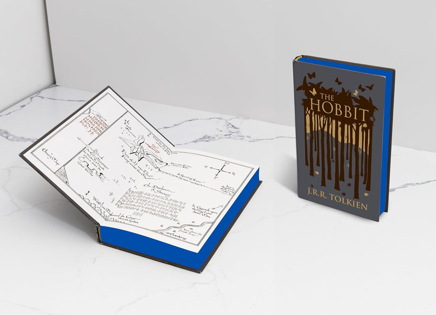 The Hobbit : Collector's Edition by J. R. R. Tolkien