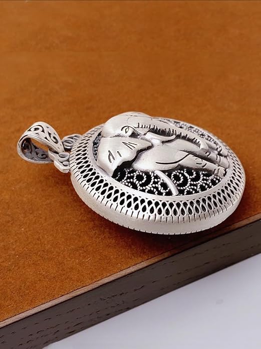 Handmade Sterling Silver plated Tibetan Good Lucky Elephant Pendant Necklace