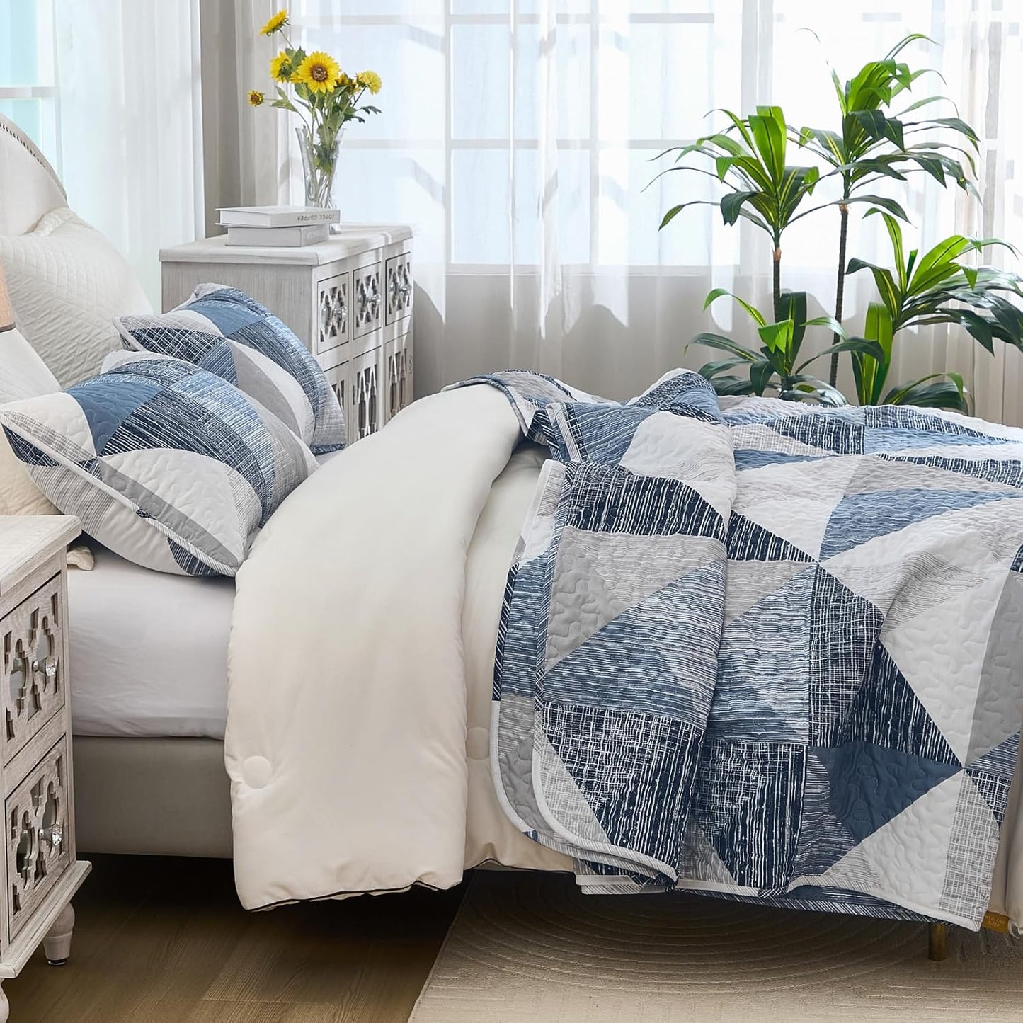 Super Soft Quilt Queen Size Blue, 3 Pieces Patchwork Bedspread Bedding All Season - BigGreenBear.com bedding 39.99 USD Big Green Bear