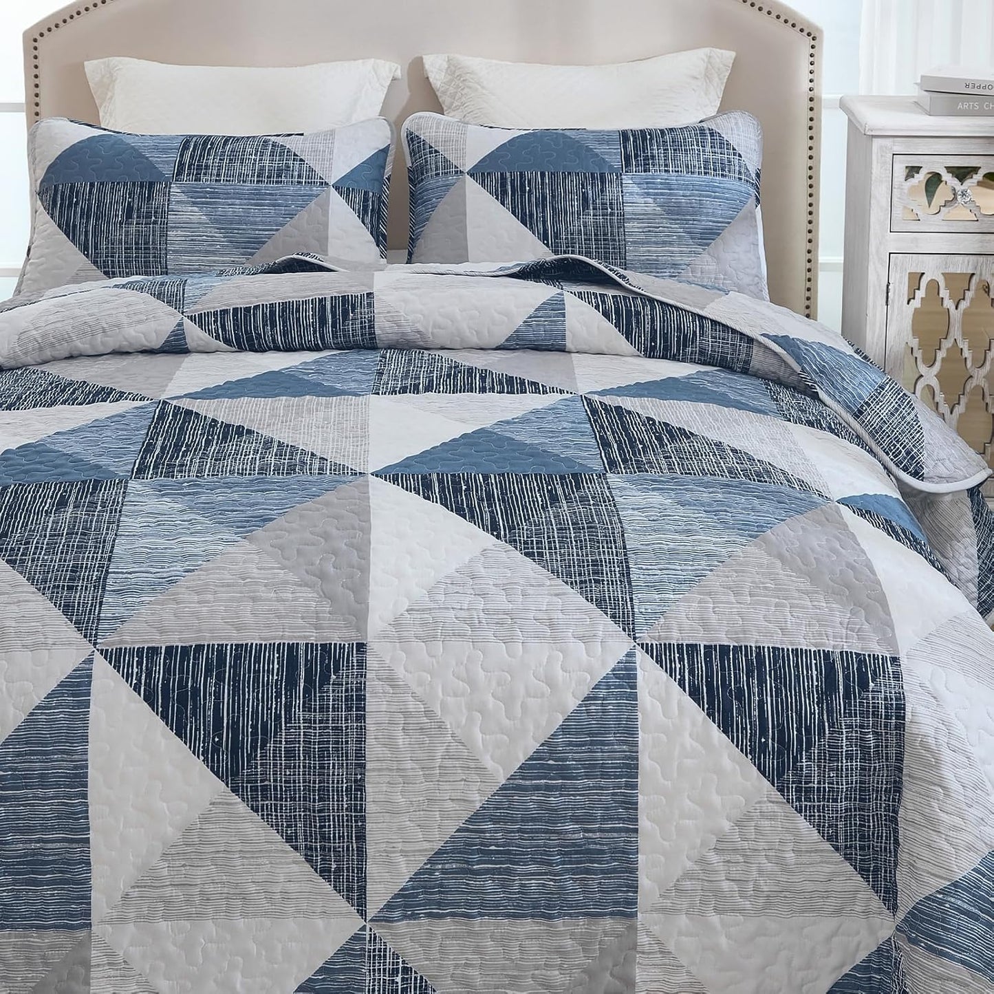 Super Soft Quilt Queen Size Blue, 3 Pieces Patchwork Bedspread Bedding All Season - BigGreenBear.com bedding 39.99 USD Big Green Bear