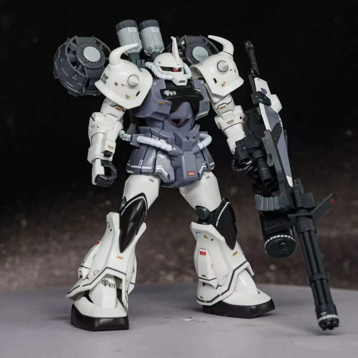 STAR HG 1/144 MS-07B-3 Gouf Custom B3 Assembly Model Kit With Fly Bag