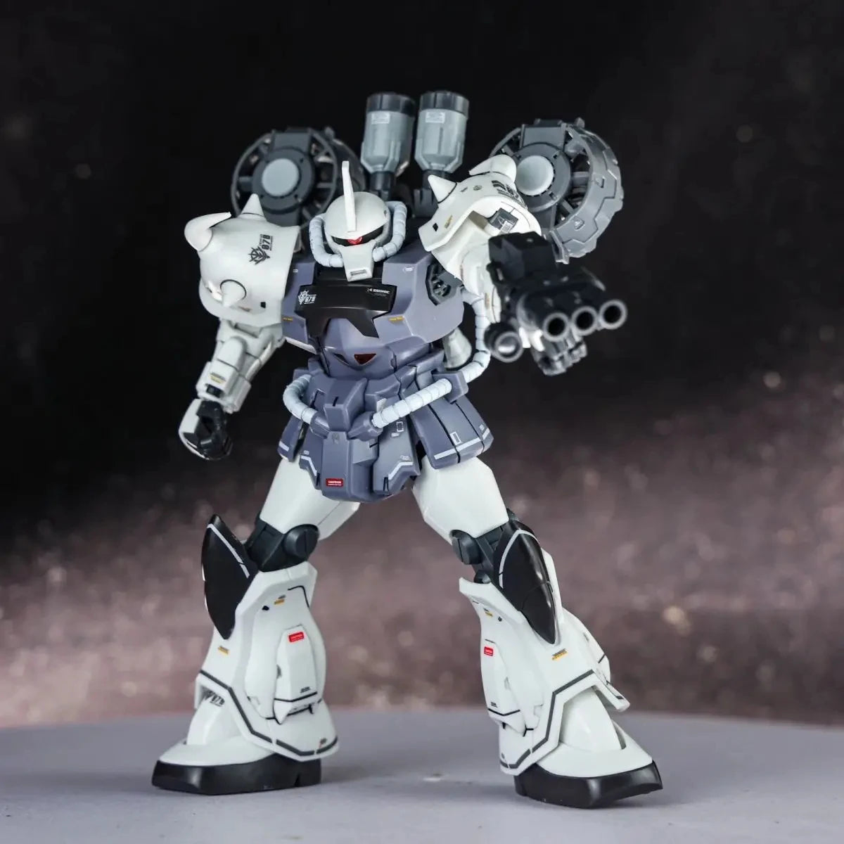 STAR HG 1/144 MS-07B-3 Gouf Custom B3 Assembly Model Kit With Fly Bag