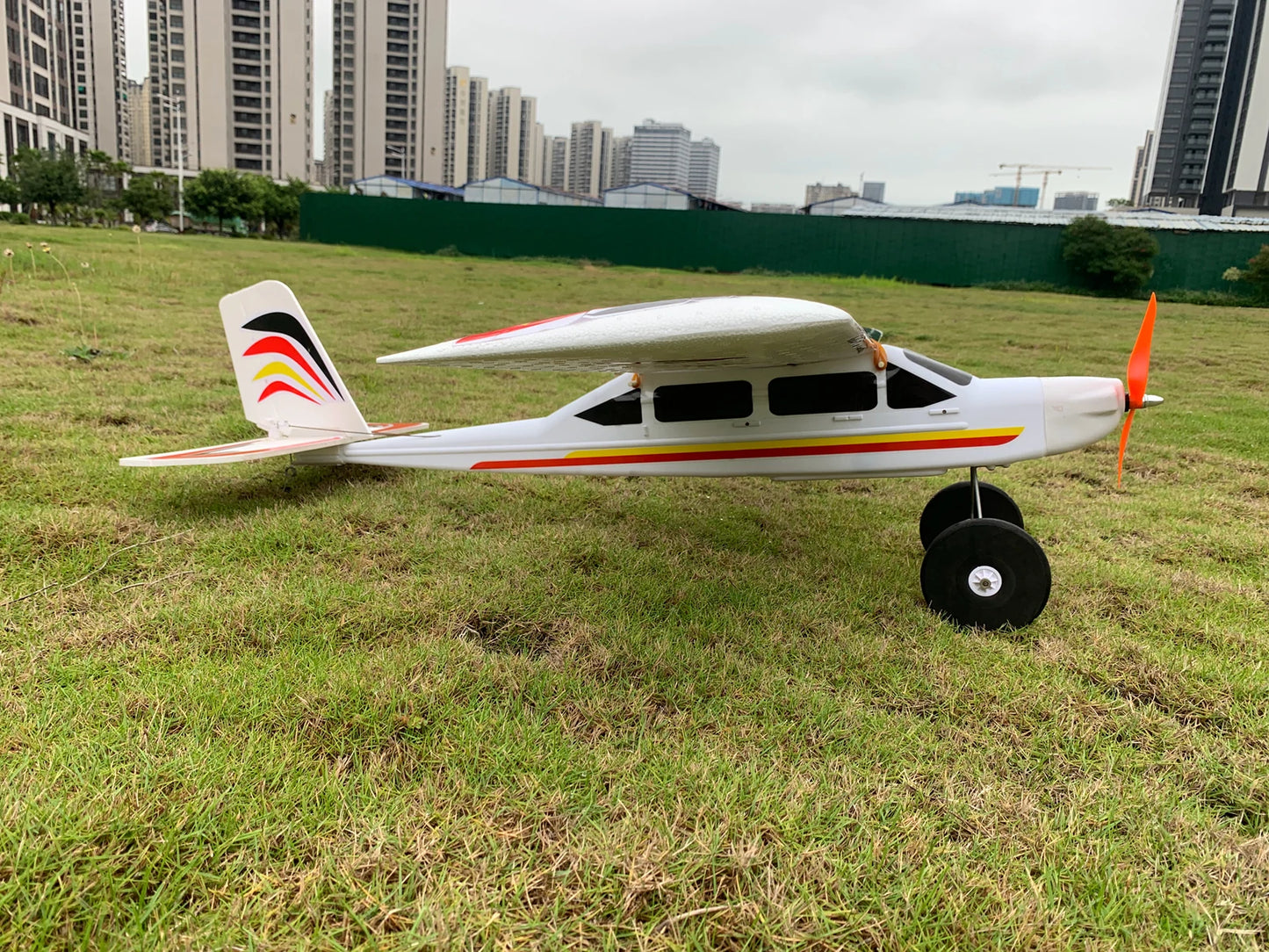 E0717 Cessna 185 1030mm Wingspan Short Distance Takeoff EPS RC Airplane Fixed Wing Trainer KIT/PNP
