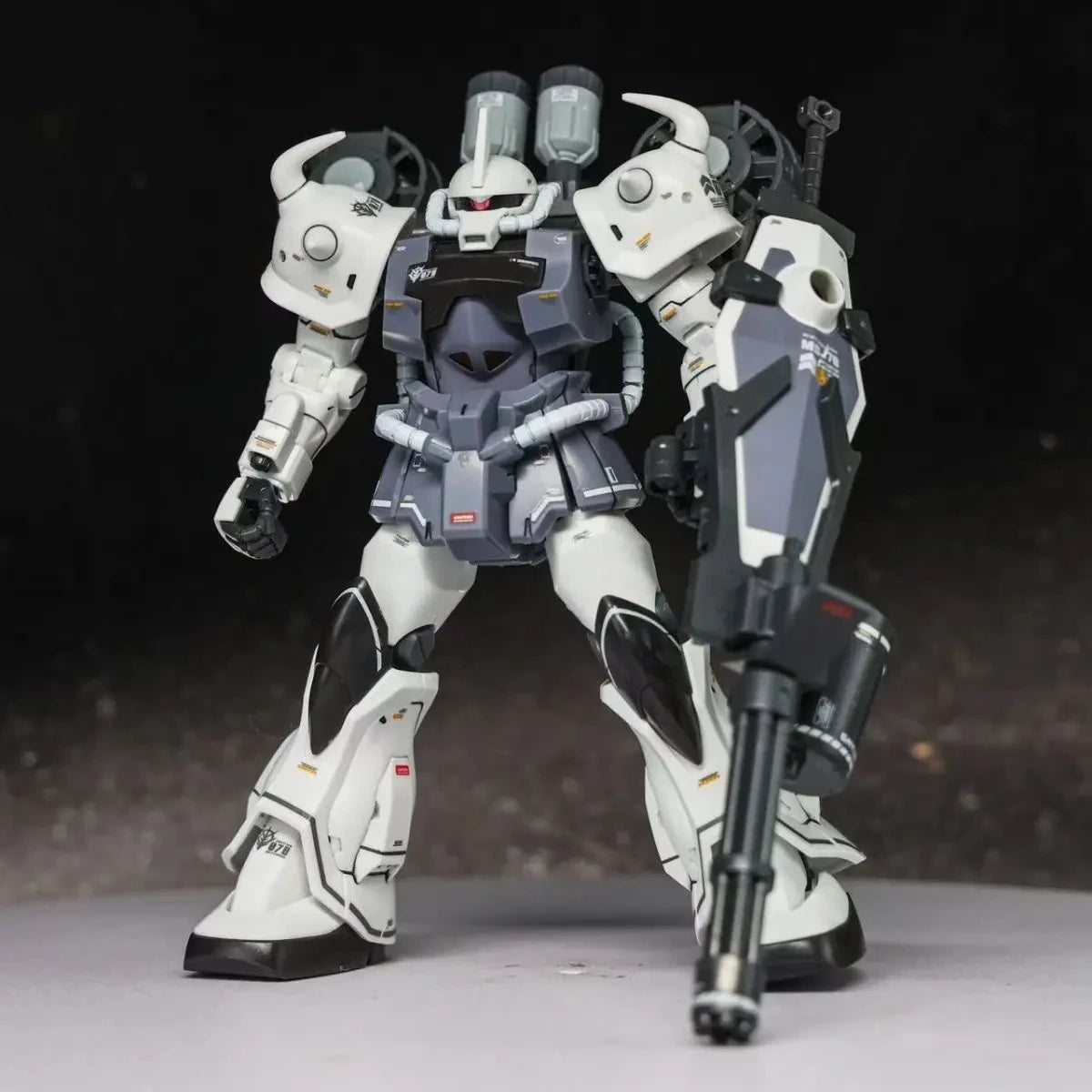 STAR HG 1/144 MS-07B-3 Gouf Custom B3 Assembly Model Kit With Fly Bag