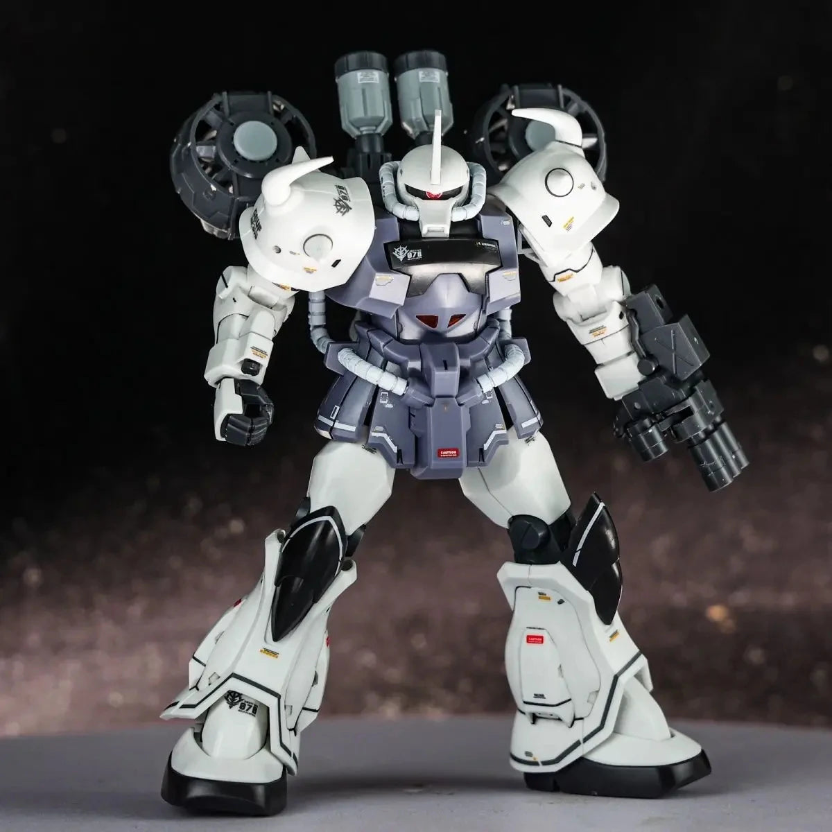 STAR HG 1/144 MS-07B-3 Gouf Custom B3 Assembly Model Kit With Fly Bag