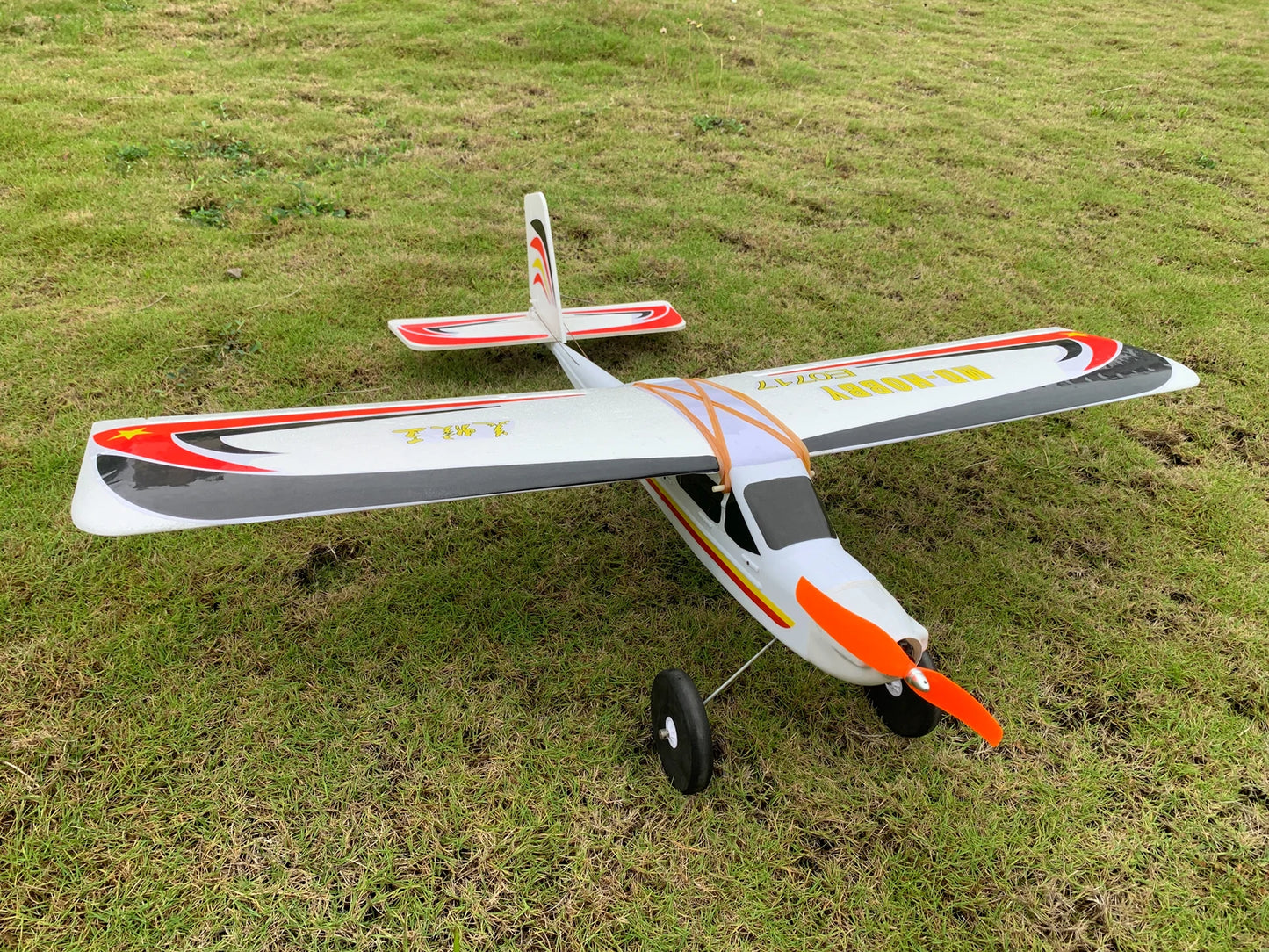 E0717 Cessna 185 1030mm Wingspan Short Distance Takeoff EPS RC Airplane Fixed Wing Trainer KIT/PNP
