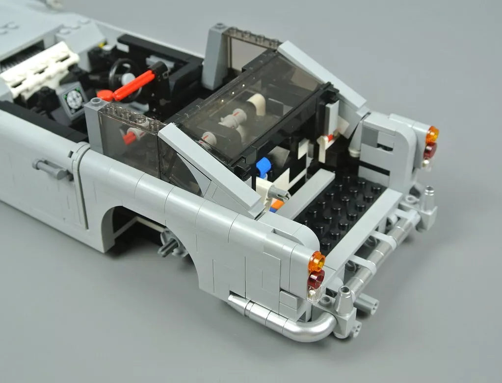 NEW DIY James Bond Aston Martin DB5 10262 pc 2569 Building Bricks Set Model Kit