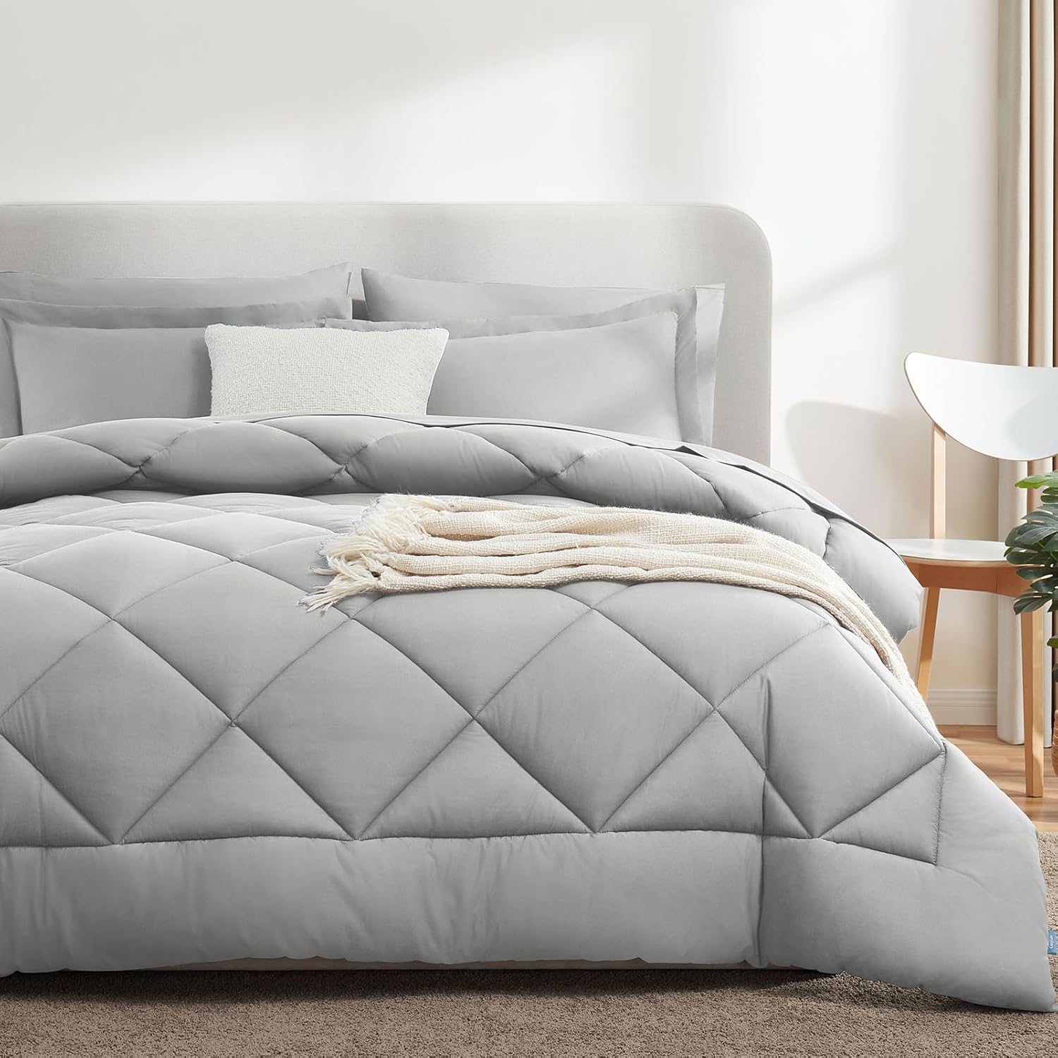 7 Pieces, Queen Luxury Soft Bed Set for All Seasons, Bedding Set-Light Grey -  BigGreenBear.com bedding 69.00 USD Big Green Bear