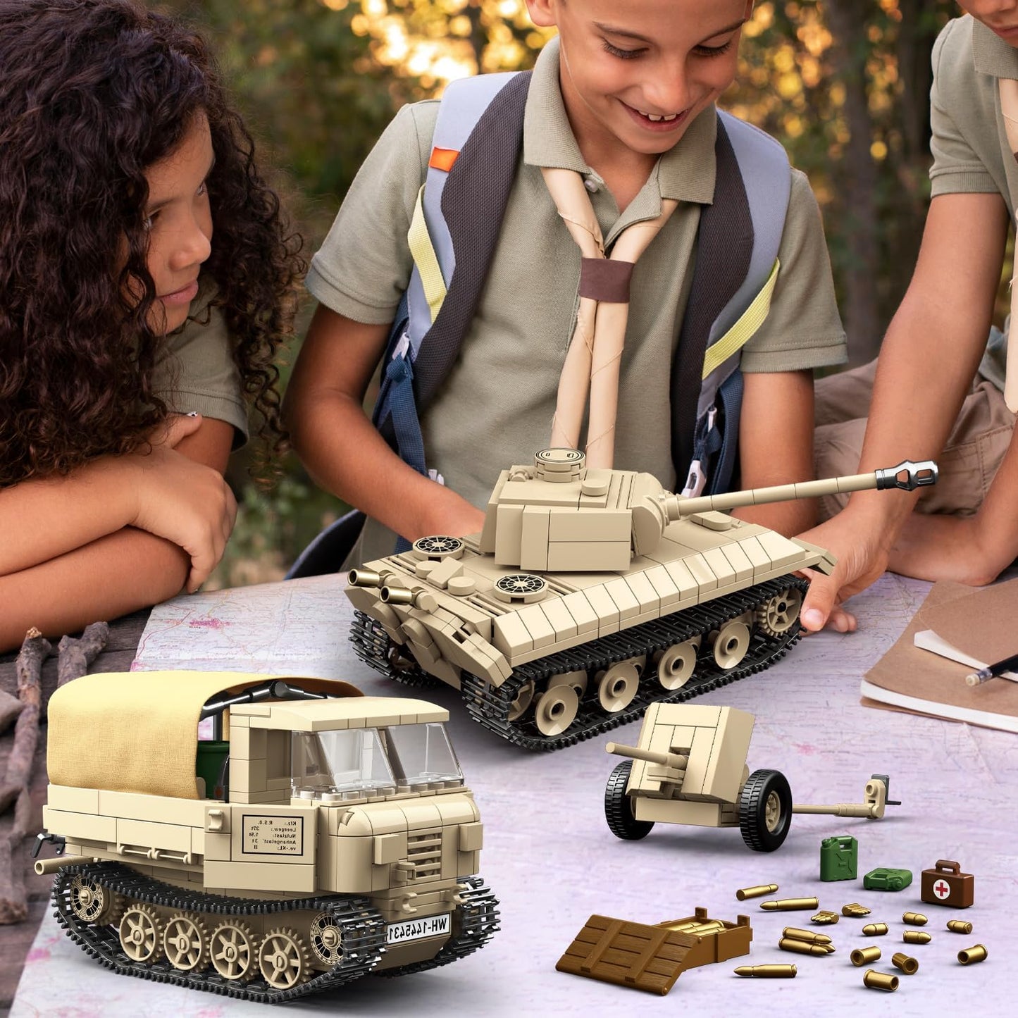 WW2 Panther Medium Tank & RSO Tractor Vehicle Building Blocks (1078 Pieces)