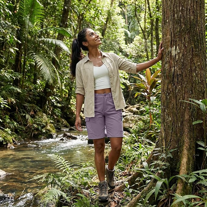 Women's 9 inch Bermuda hiking cargo shorts in black with multi-pockets and belt loops. Biggreenbear.com